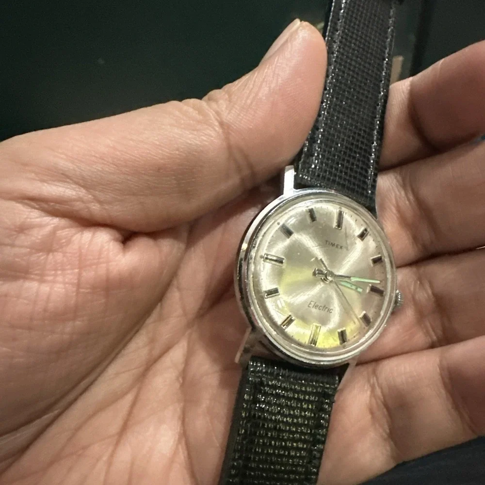 Works Vintage 1970 Timex Electric Mens watch Quartz Silver 34mm New Strap Fit 8
